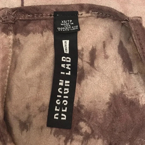 Women’s top size XS Design Lab - Picture 5 of 6